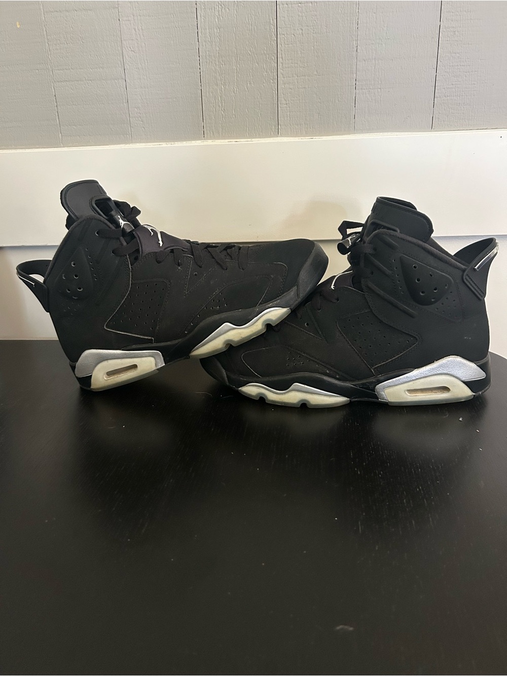 Nike Air Jordan 6 Retro 'Chrome' sneakers Size 9